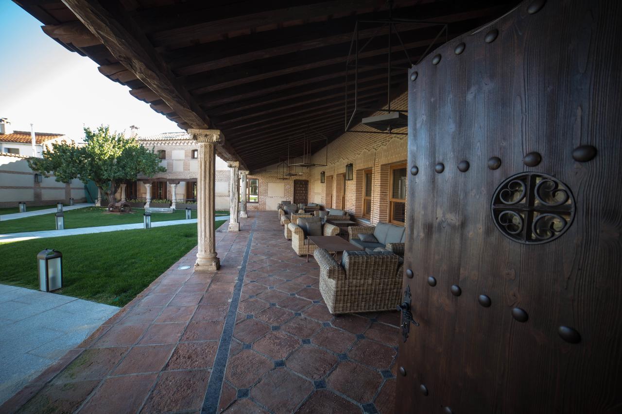 Posada Isabel De Castilla Madrigal de las Altas Torres Ngoại thất bức ảnh
